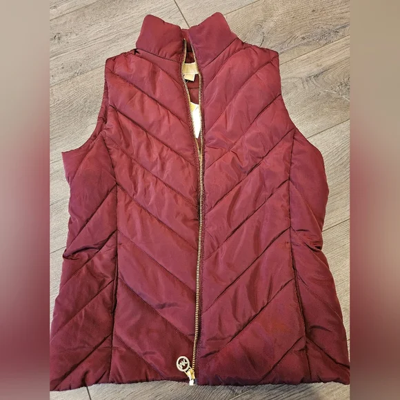 Michael Kors Burgundy Quilted Vest - Size XS - Picture 1 of 6